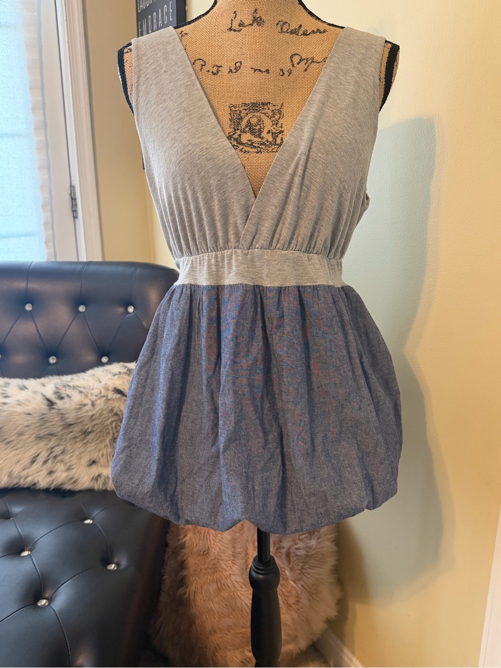 Sleeveless V-Neck Two-Tone Gray and Blue Casual Dress